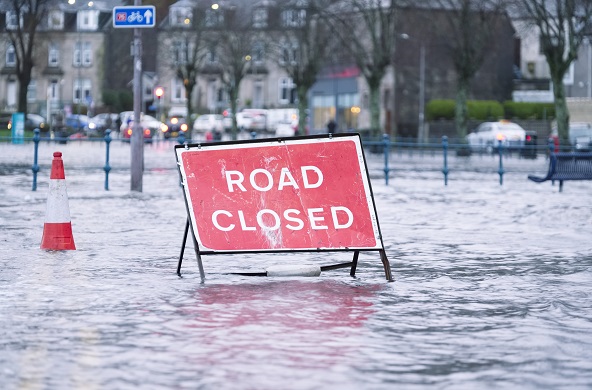 road_closed_sign_flood